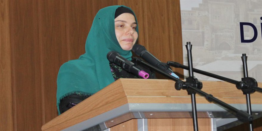 Diyanet'e İlk Defa Kadın Başkan Yardımcısı Atandı