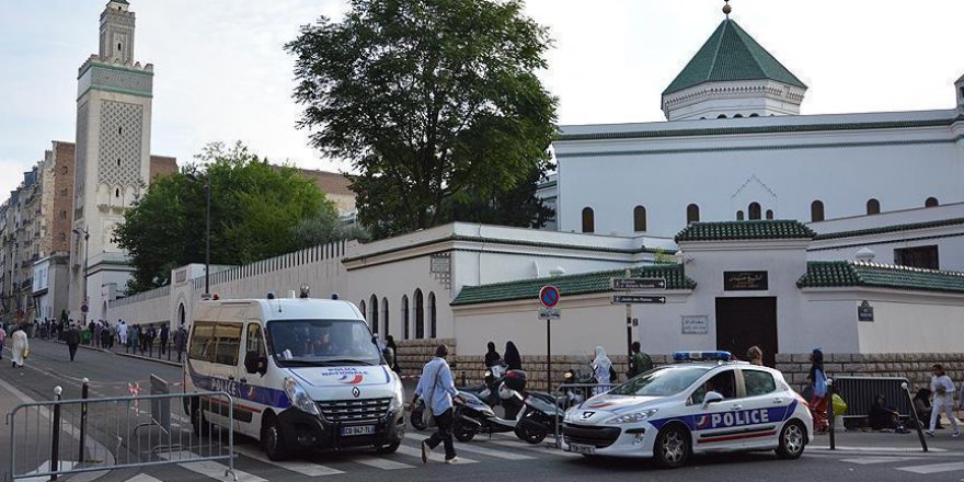 Fransa'da Cami İşgaline Hapis Cezası