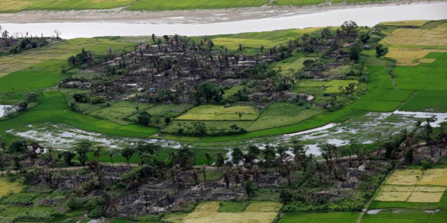 Arakan'da Ekimden Bu Yana 40 Köy Yakıldı