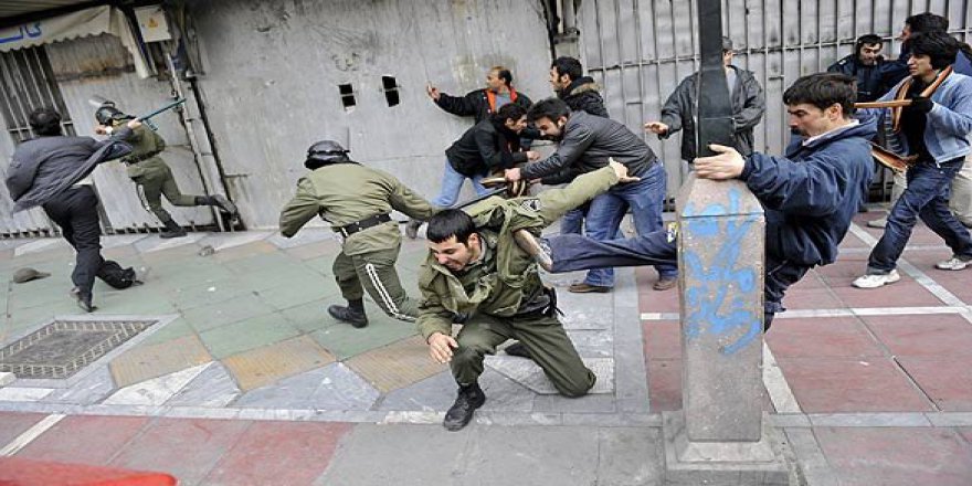 İran’da 'Sahipsiz' Protestolar ve Kronik Sorunlar