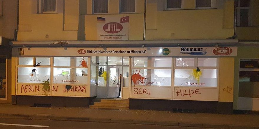 Almanya'da PYD/PKK Yandaşları 2 Camiye Saldırdı