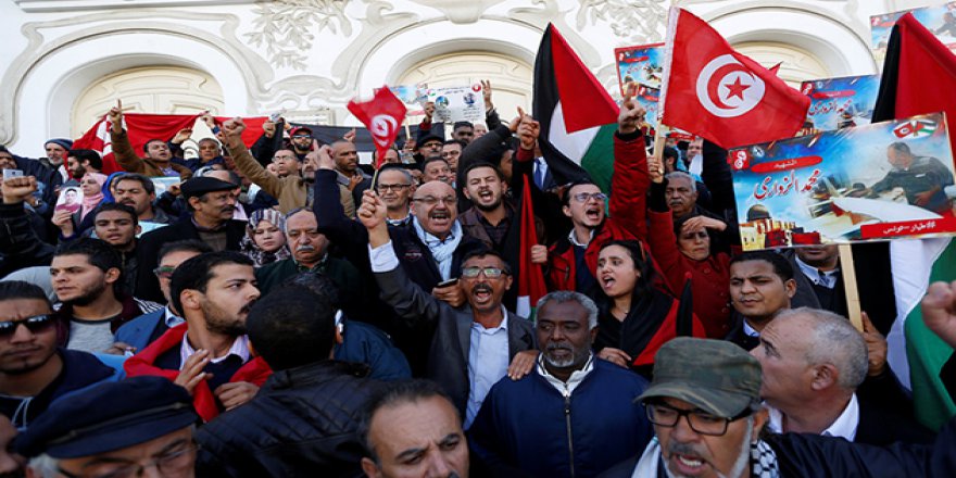 Tunus'ta Mühendisler Grevde