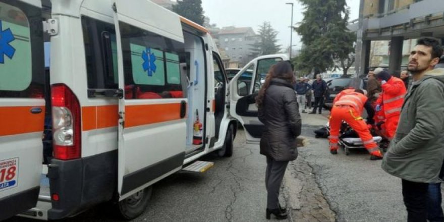 İtalya'da Bir Araçtan Siyah Göçmenlere Ateş Açıldı: 6 Yaralı