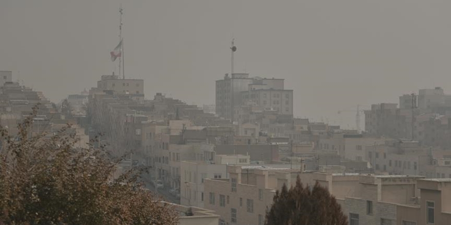 Tahran’da Hava Kirliliği Sebebiyle Okullar Tatil Edildi