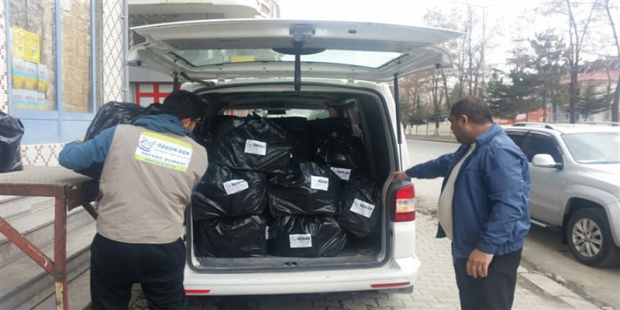 Tatvan Özgür-Der’den İhtiyaç Sahibi Suriyeli ve Tatvanlılara Yardım Eli