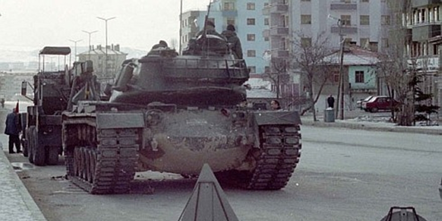 “27 Mayıs-15 Temmuz Silsilesinde 28 Şubat Darbesi”