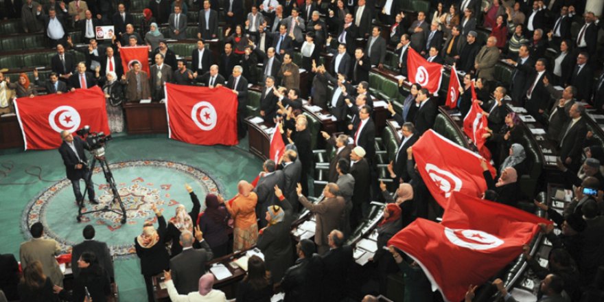 Tunus'ta Emniyet ve Yargı Karşı Karşıya Geldi