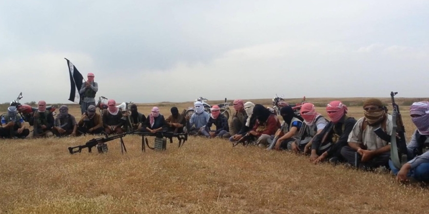 Direnişçilerden Hama Operasyonu: 30’dan Fazla Ölü