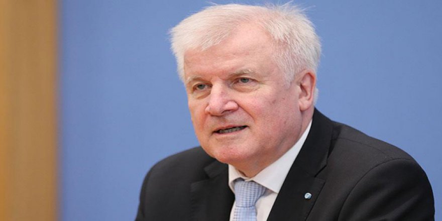 Alman İçişleri Bakanı'ndan İslam Karşıtı Açıklama