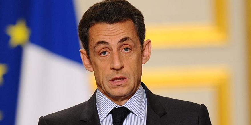 Fransa’nın Eski Cumhurbaşkanı Nicolas Sarkozy Gözaltına Alındı