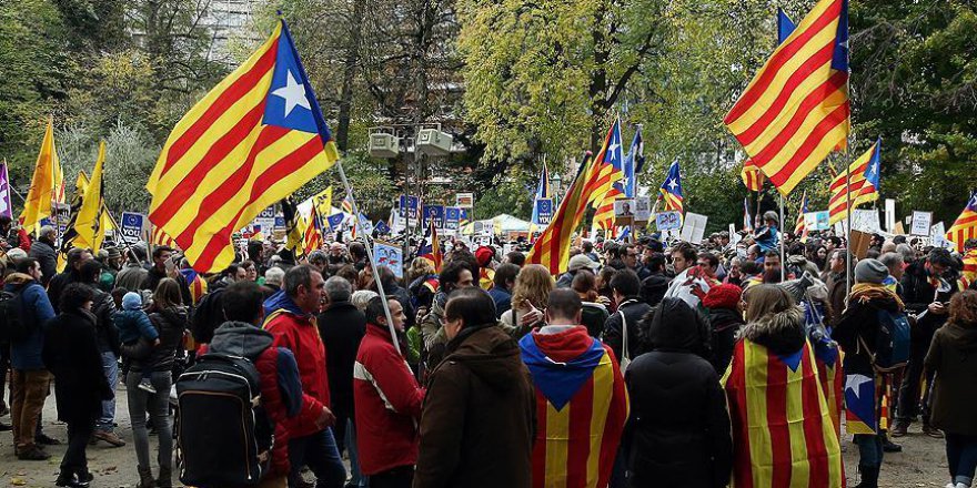 İspanya'da Ayrılıkçı Katalanların Tutuklanmasına Tepki