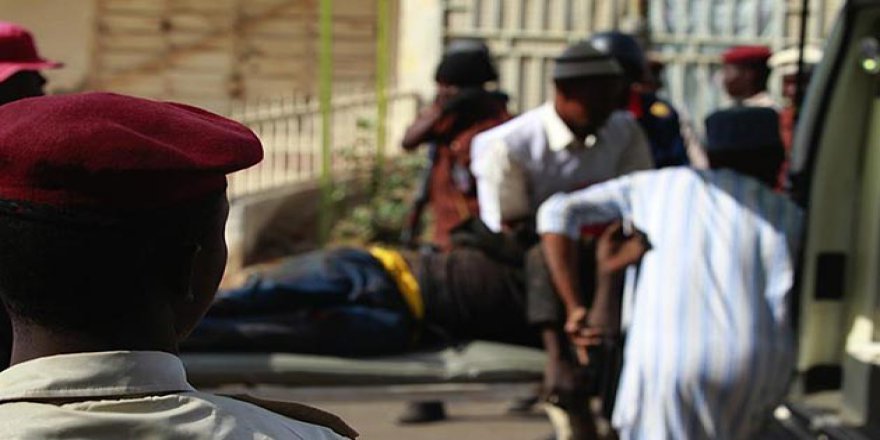 Kamerun'da İlkokulda Çıkan İzdiham Nedeniyle 4 Çocuk Öldü