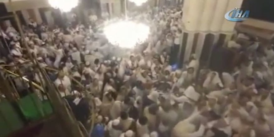 Yüzlerce Siyonist İbrahim Camii’ni Basıp Dans Etti