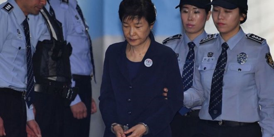 Güney Kore’nin Eski Cumhurbaşkanına 24 Yıl Hapis Cezası