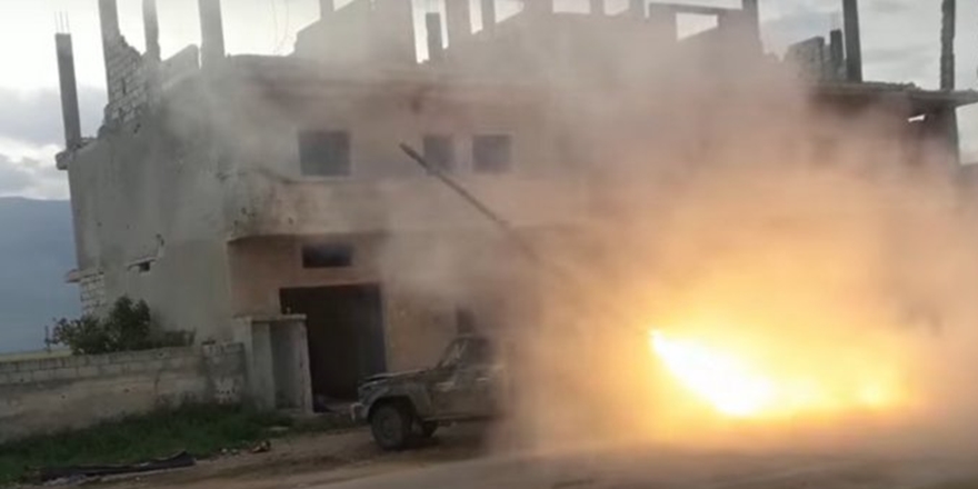 Direnişçiler Lazkiye’deki Rejim Mevzilerini Vurdu!