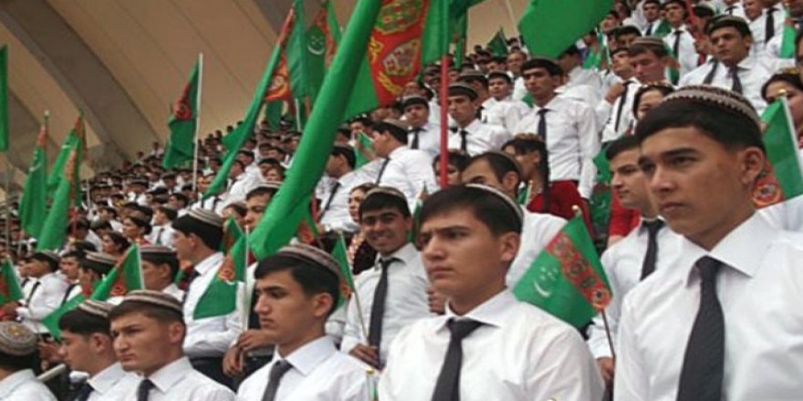 Türkmenistan'da 30 Yaş Altı Erkeklere Yurt Dışı Yasağı