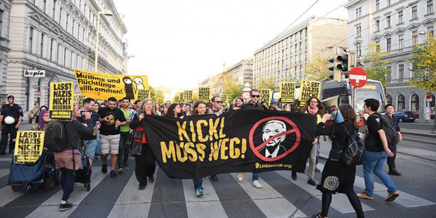 Avusturya’da 'Irkçı Yasa Tasarısı' Protesto Edildi