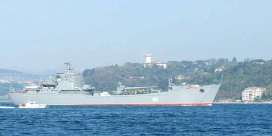 Rus Askeri Gemileri Çanakkale Boğazı'ndan Geçti