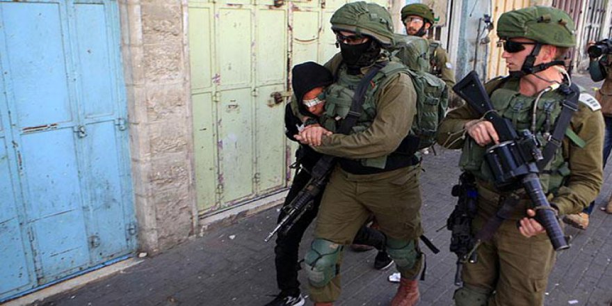 İşgal Güçleri 8 Filistinliyi Gözaltına Aldı