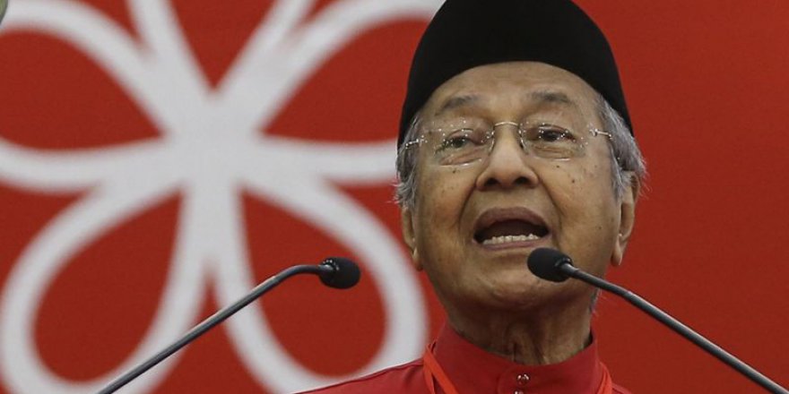 Mahathir Muhammed Malezya'da Başbakanlık Yolunda