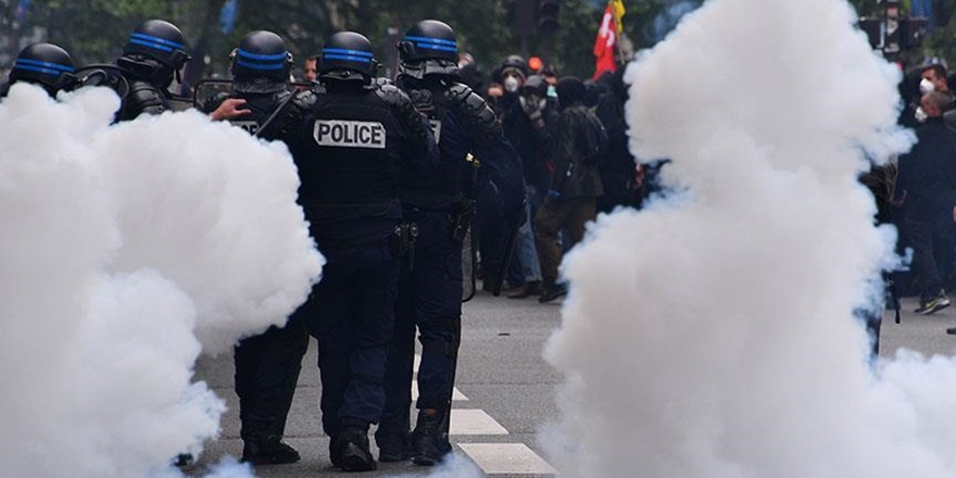 Fransa’da 150’den Fazla Kentte Macron Karşıtı Gösteri