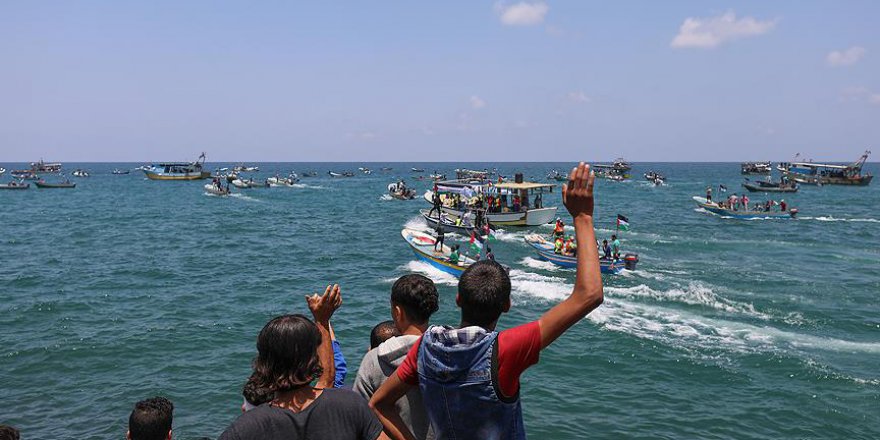 İşgalciler, Mavi Marmara Anısına Gazze'den Açılan Tekneleri Kuşattı