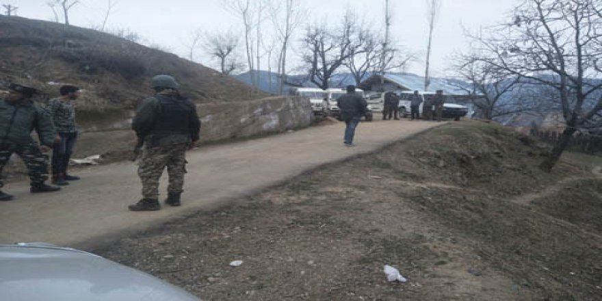 Keşmir'de 2 Direnişçi Şehit Edildi