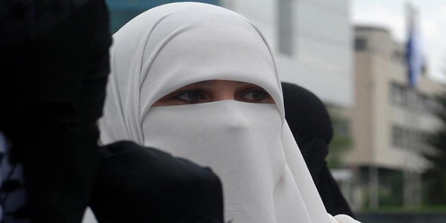 Danimarka Parlamentosu'ndan Burka ve Peçe Yasağına Onay