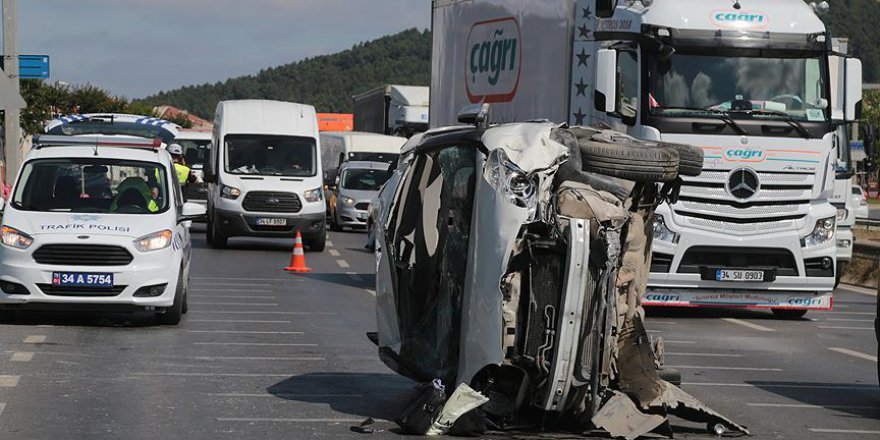Bayram Tatilinin İlk Gününde Trafik Kazaları Can Aldı