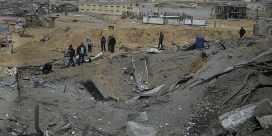 İşgalci İsrail'den Gazze'ye Hava Saldırısı: 2 Yaralı