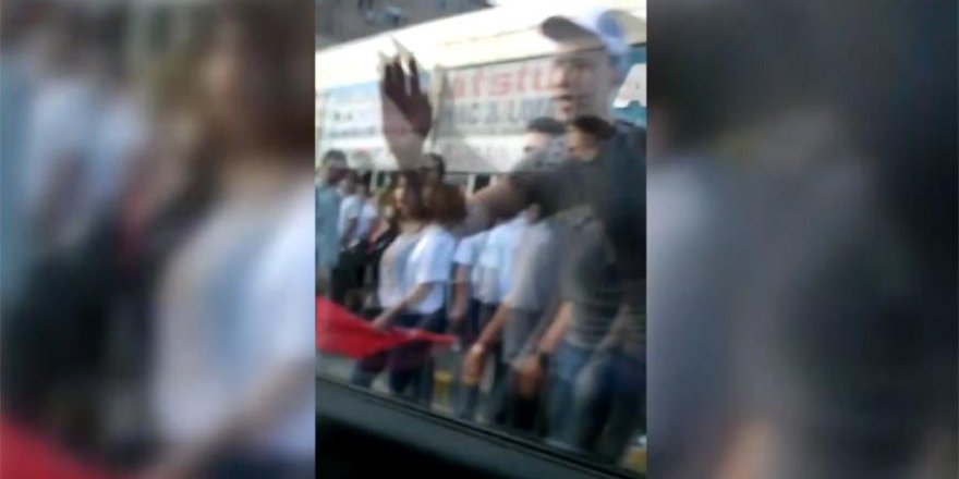 CHP'li Grubun TRT Ekibine Saldırı Anı Kamerada