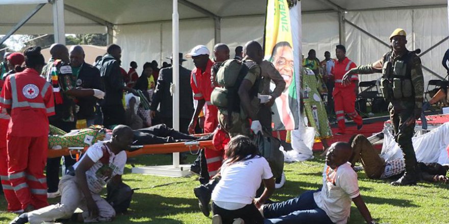 Zimbabve'de Devlet Başkanı'na Bombalı Saldırı
