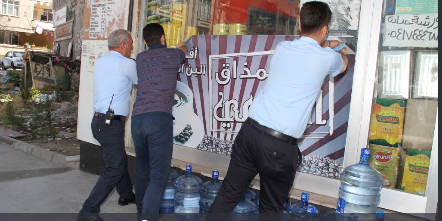 Esenyurt Belediyesinin Suriyeli Esnafın Tabelasını İndirme Övüncü!