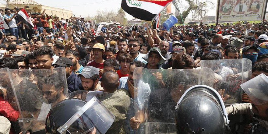 Basra’da Gösteriler Yeniden Başladı