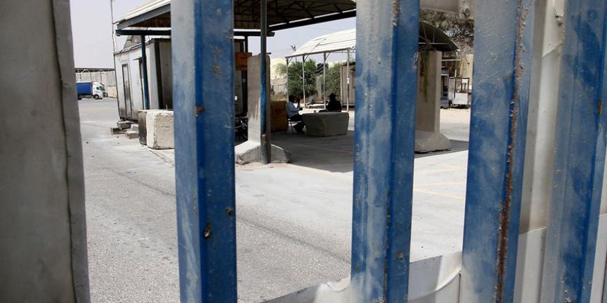 Siyonist İsrail Gazze'nin Tek Ticari Sınır Kapısını Tamamen Kapatıyor