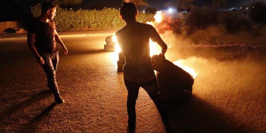 Irak'ta Protestocular İran Sınır Kapısı Yolunu Kapadı