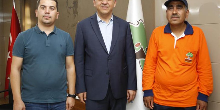 Bulduğu 20 Bin Lirayı Sahibine Teslim Etti