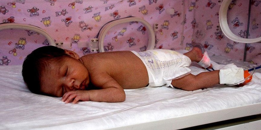 Mersin’de 10 Günlük Bir Bebek Sokağa Terk Edildi!