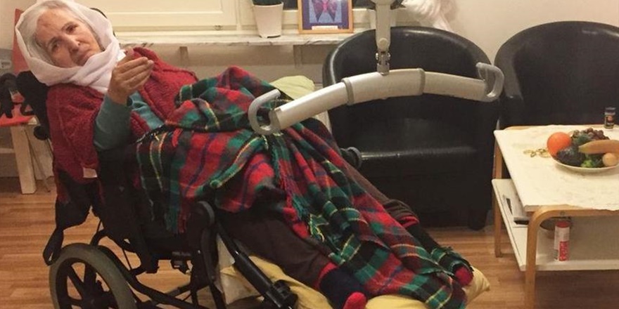 İsveç Doktor Raporu Olan Yaşlı Göçmeni Sınır Dışı Etmekte Israrcı!