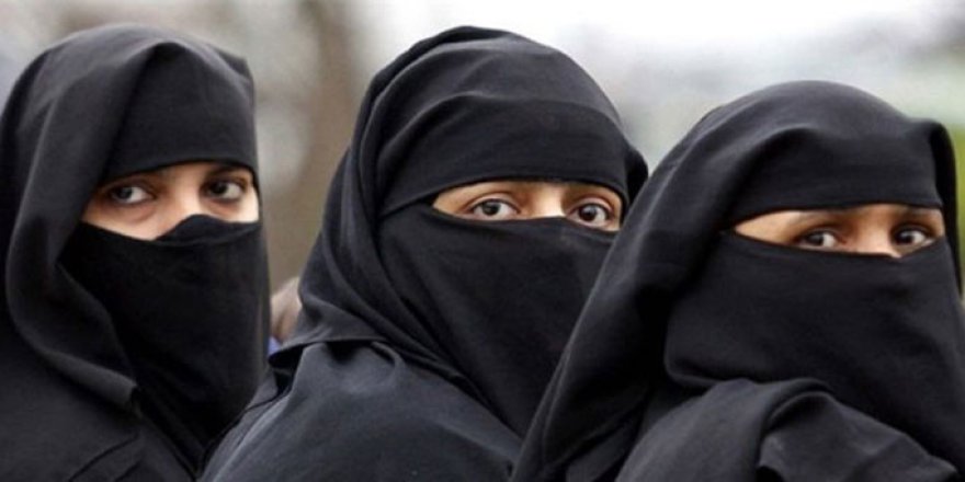 Danimarka'da Burka ve Peçe Yasaklandı