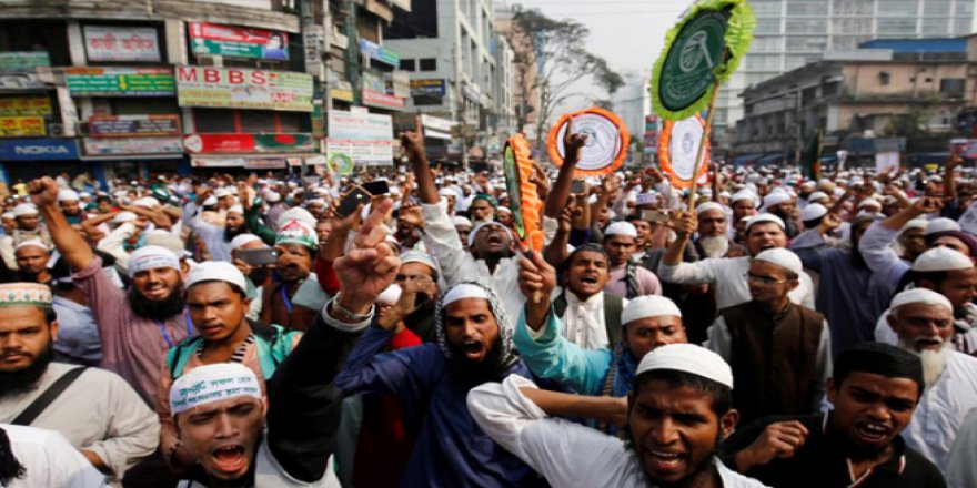 Arakan Müslümanlarından Facebook’a Tepki