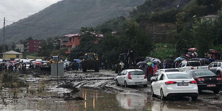 Trabzon'da Şiddetli Yağış ve Heyelan