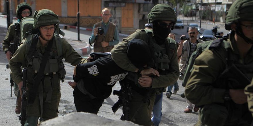 Siyonistler Batı Şeria’da 16 Filistinliyi Daha Gözaltına Aldı!