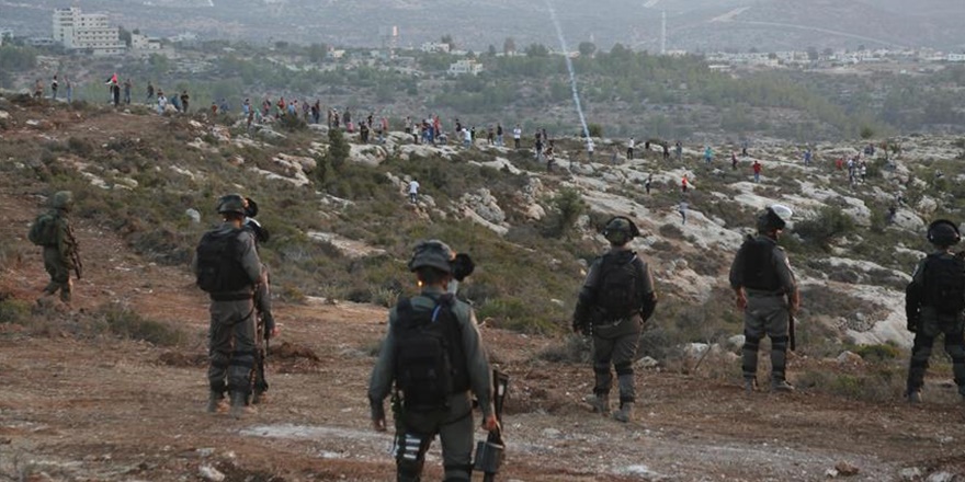 İşgalci Askerler Batı Şeria’da Filistinli Göstericilere Saldırdı!