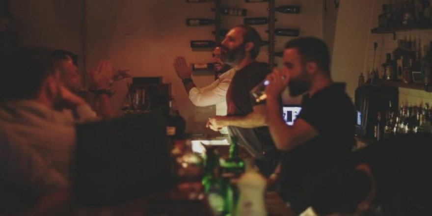 Müjde, Esed Rejiminin Şam’ında Aynı Sokakta 30 Bar Açılmış!