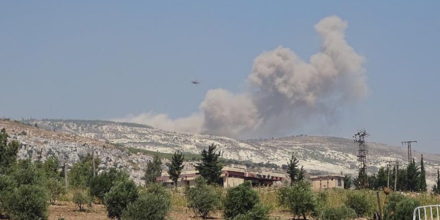 Katil Esed ve Hamisi Rusya İdlib ve Hama'da Sivil Yerleşimler ile Bir Okulu Vurdu