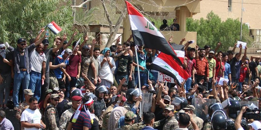 Irak Başbakanı Haydar el-İbadi’nin Basra Ziyaretine Protesto