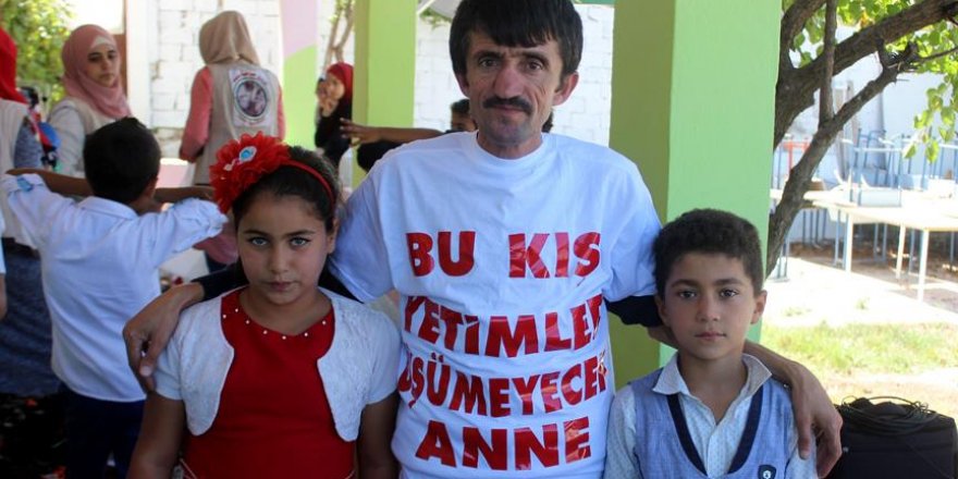 'Simitçi Erkan' Bin Suriyeli Yetimin Ayaklarını Isıttı