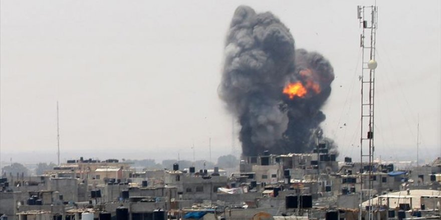 İşgalci İsrail'den Gazze'ye Hava Saldırısı