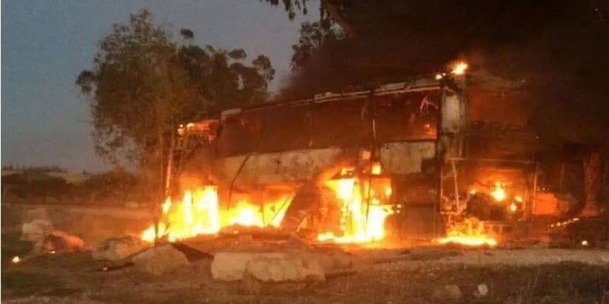 Direniş Güçleri Hedef Aldıkları Siyonistlere Ait Otobüsün Görüntülerini Yayınladı